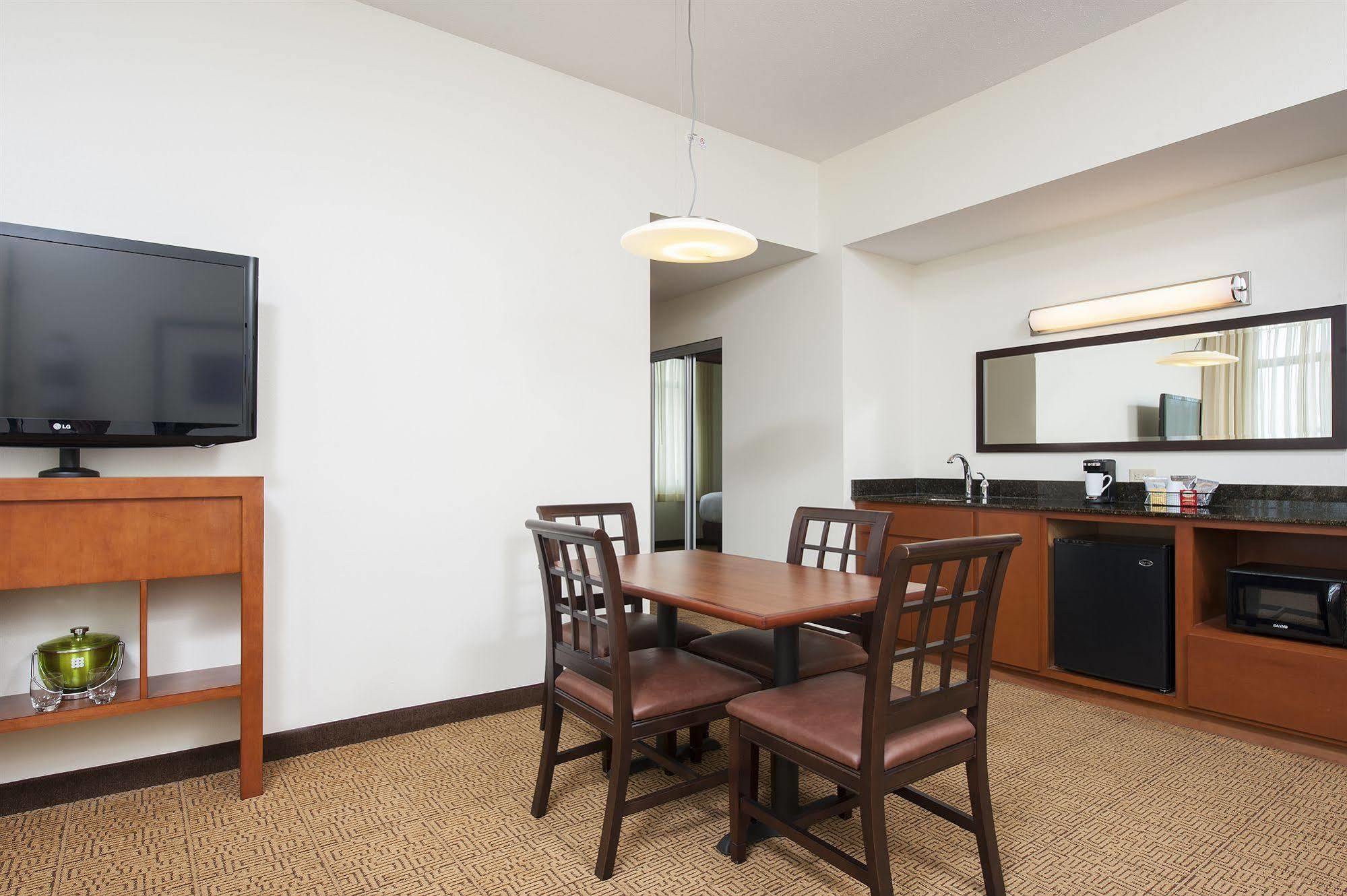 Hyatt Place Des Moines Downtown Exterior foto